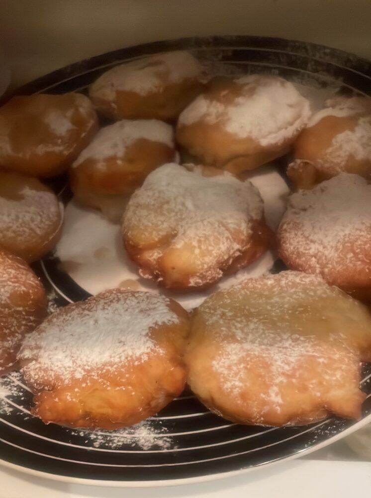 Buñuelos and Spanish fried pastries